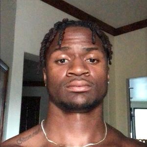 Meet your Posher, Corey